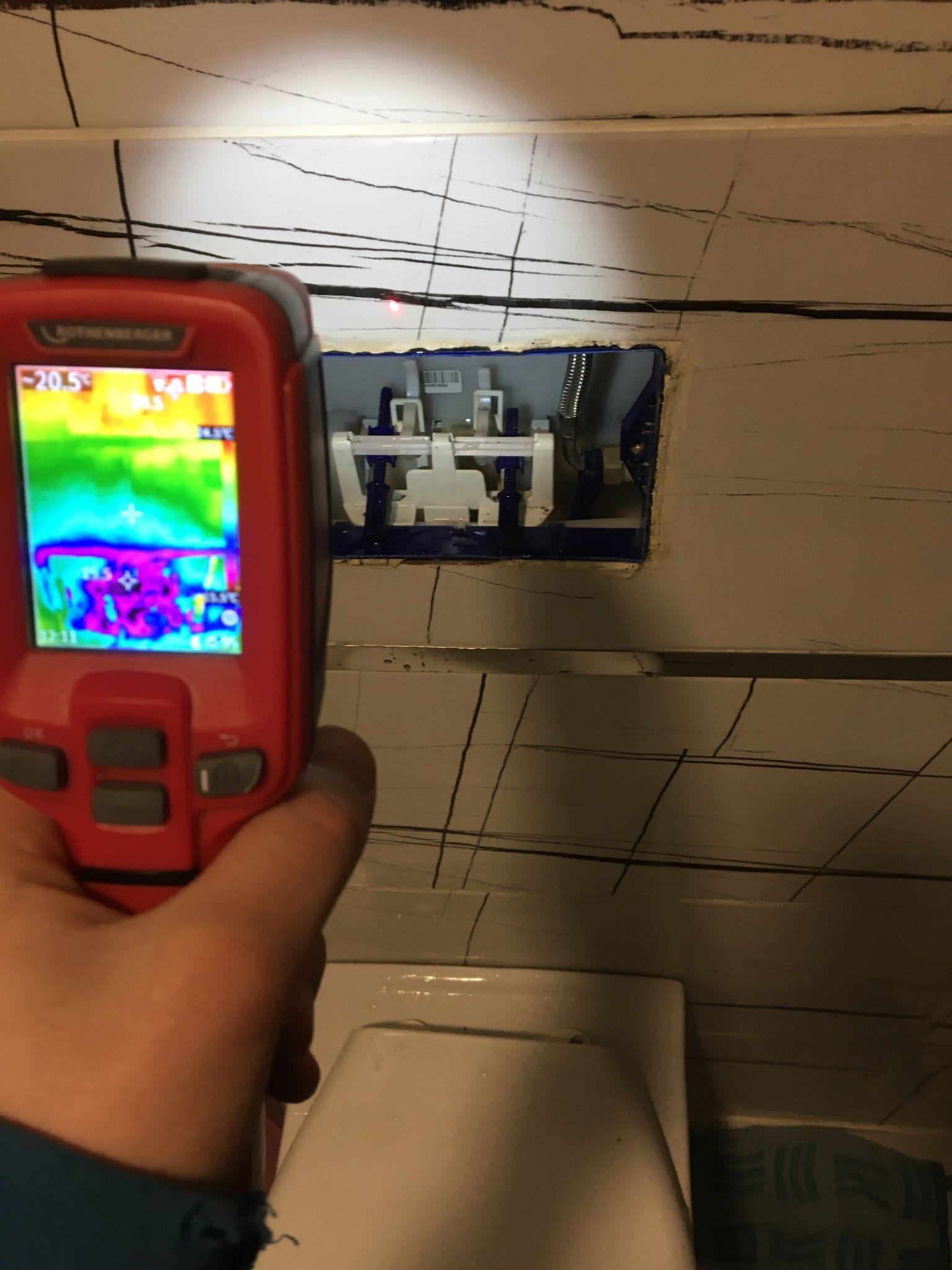 Ankara Gaia Su Tesisat, cihazlı sistemlerle kanalizasyon hattı açma ve su kaçak tespitinde uzmanlaşmış yerel bir markadır. Güvenilir, garantili ve kalıcı çözümler için tek adresiniz.